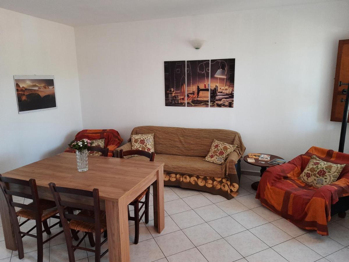 Casa Vacanze Spiga 토르톨리 외부 사진