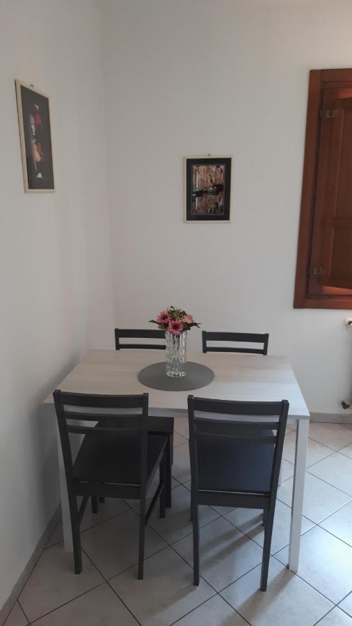 Casa Vacanze Spiga 토르톨리 외부 사진